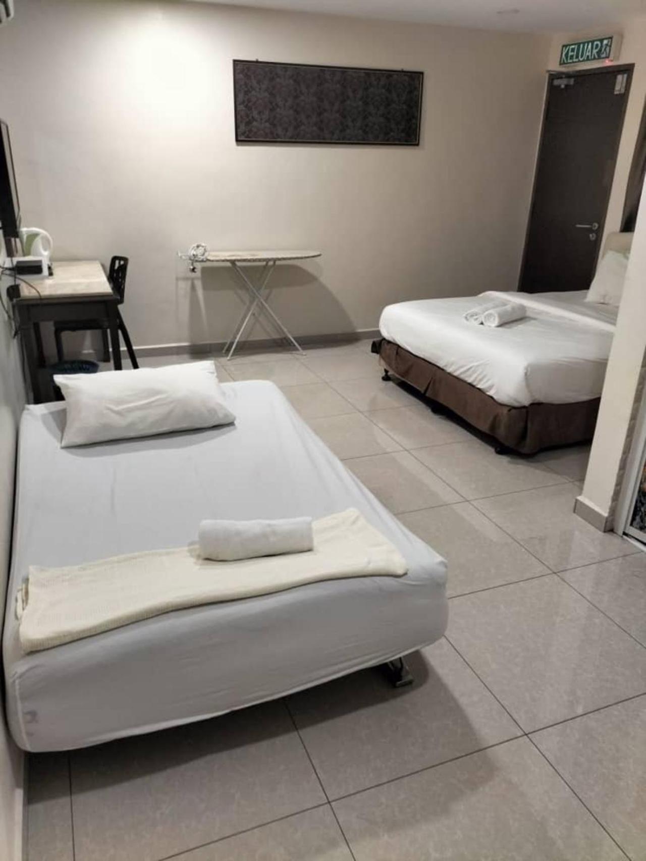 Sam Hotel Sitiawan Extérieur photo